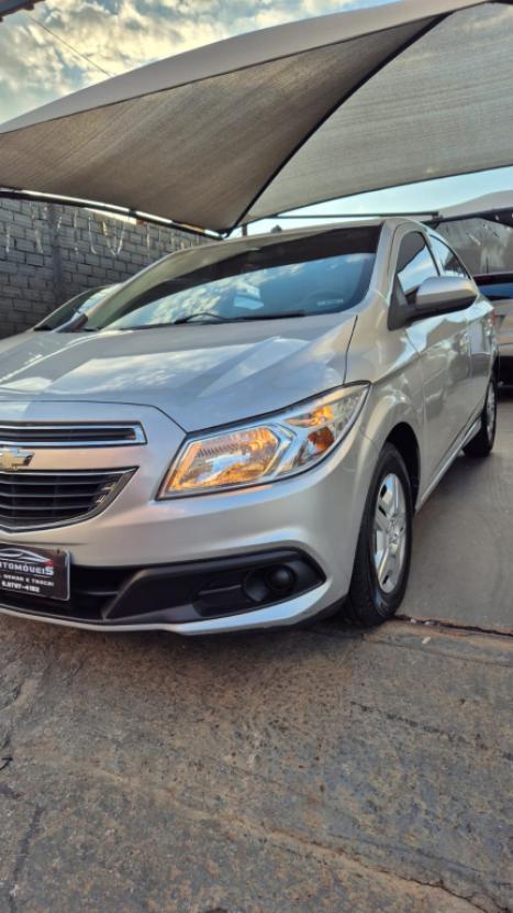 CHEVROLET Onix Hatch 1.4 4P FLEX LT, Foto 8