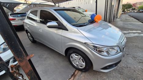 CHEVROLET Onix Hatch 1.4 4P FLEX LT, Foto 9