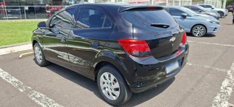 CHEVROLET Onix Hatch 1.4 4P FLEX LT AUTOMÁTICO, Foto 3