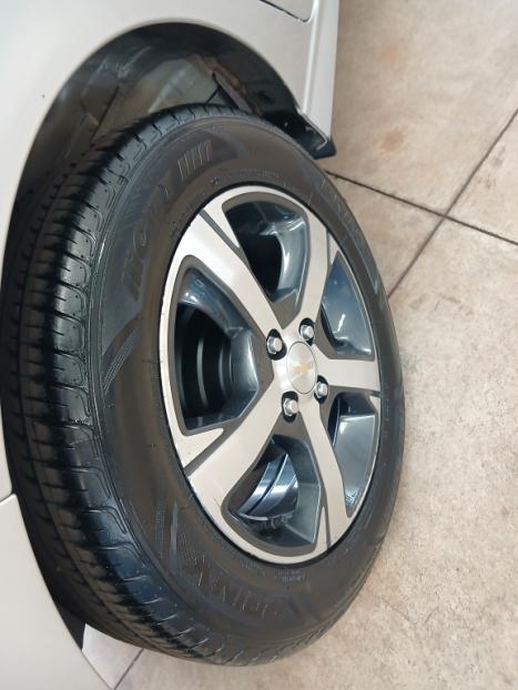 CHEVROLET Onix Hatch 1.4 4P FLEX LTZ, Foto 12