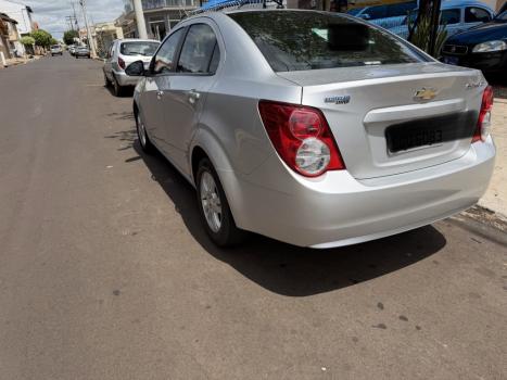CHEVROLET Sonic Sedan 1.6 16V 4P LT FLEX AUTOM�TICO, Foto 6