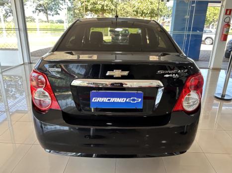 CHEVROLET Sonic Sedan 1.6 16V 4P LTZ FLEX AUTOM�TICO, Foto 5