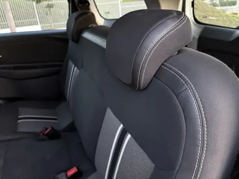 CHEVROLET Spin 1.8 4P FLEX ACTIV5 AUTOMTICO, Foto 16