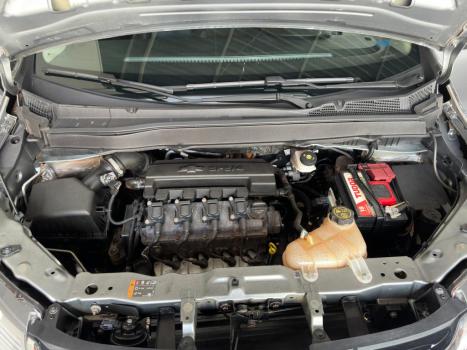 CHEVROLET Spin 1.8 4P FLEX PREMIER 7 LUGARES AUTOM�TICO, Foto 8