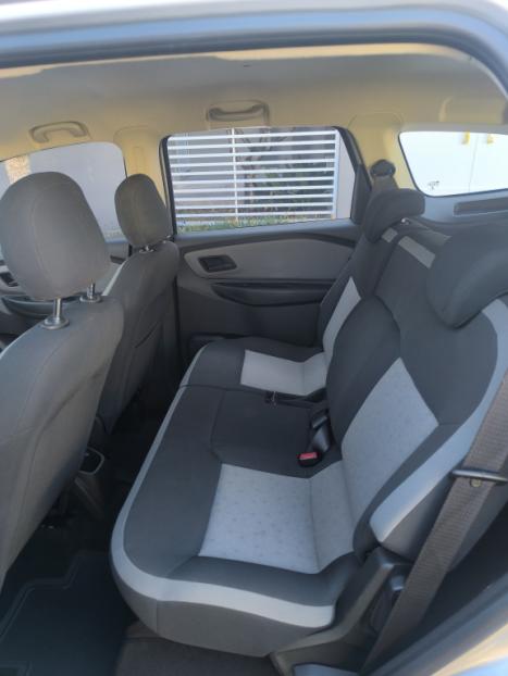 CHEVROLET Spin 1.8 4P FLEX ADVANTAGE AUTOM�TICO, Foto 3