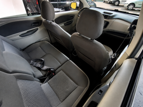 CHEVROLET Spin 1.8 4P FLEX LT AUTOM�TICO, Foto 3