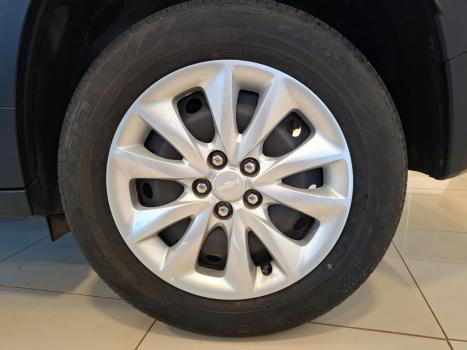 CHEVROLET Tracker 1.0 12V 4P FLEX TURBO AUTOM�TICO, Foto 8