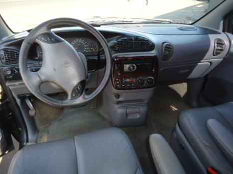 CHRYSLER Grand Caravan 3.3 V6 12V 4P LE AUTOMÁTICO, Foto 5 CHRYSLER Grand Caravan 3.3 V6 12V 4P LE AUTOMÁTICO, Foto 5