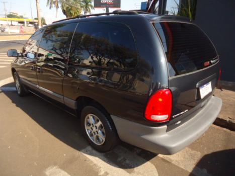 CHRYSLER Grand Caravan 3.3 V6 12V 4P LE AUTOMÁTICO, Foto 6 CHRYSLER Grand Caravan 3.3 V6 12V 4P LE AUTOMÁTICO, Foto 6