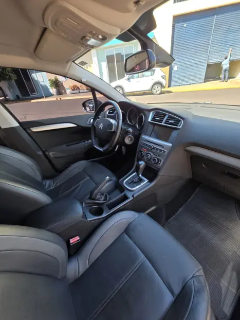 CITROEN C4 Sedan 1.6 16V 4P FLEX LOUNGE THP TURBO BVA AUTOM�TICO, Foto 5