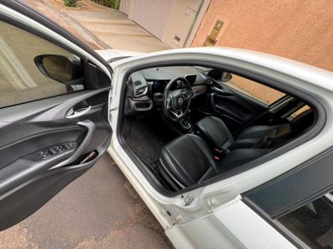 FIAT Cronos 1.8 4P FLEX PRECISION AUTOMTICO, Foto 10