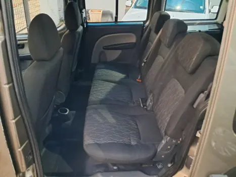 FIAT Doblo 1.4 4P FLEX ATTRACTIVE 7 LUGARES, Foto 10