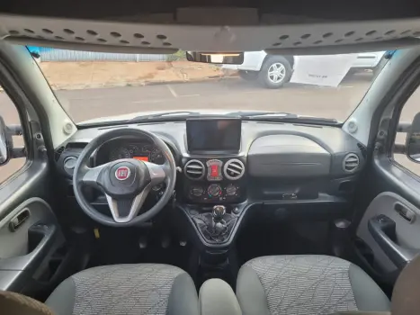 FIAT Doblo 1.8 16V 4P FLEX ESSENCE 7 LUGARES, Foto 8