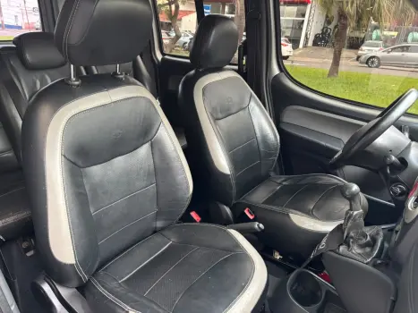 FIAT Doblo 1.8 4P FLEX ADVENTURE LOCKER 6 LUGARES, Foto 21