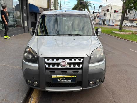 FIAT Doblo 1.8 4P FLEX ADVENTURE LOCKER 6 LUGARES, Foto 3