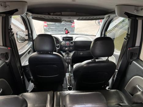 FIAT Doblo 1.8 4P FLEX ADVENTURE LOCKER 6 LUGARES, Foto 23