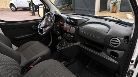 FIAT Doblo Cargo 1.8 FLEX, Foto 4