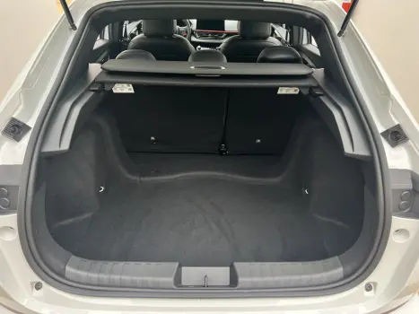 FIAT Fastback 1.3 16V 4P FLEX ABARTH TURBO 270 AUTOM�TICO, Foto 10
