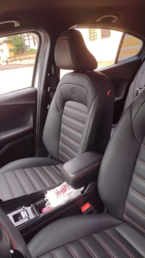 FIAT Fastback 1.3 16V 4P FLEX ABARTH TURBO 270 AUTOM�TICO, Foto 9