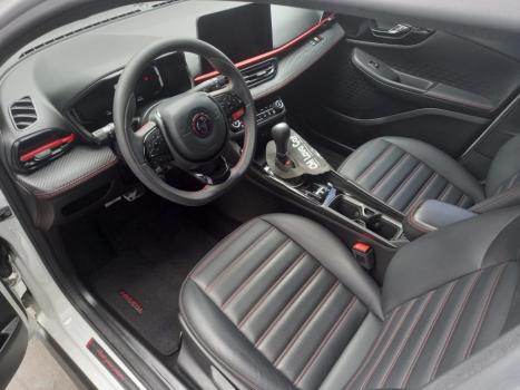FIAT Fastback 1.3 16V 4P FLEX ABARTH TURBO 270 AUTOM�TICO, Foto 8