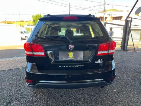 FIAT Freemont 2.4 16V 4P PRECISION AUTOM�TICO 7 LUGARES, Foto 4