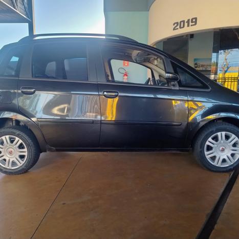 FIAT Idea 1.4 4P ELX FLEX, Foto 2