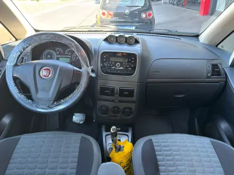FIAT Idea 1.8 16V 4P ADVENTURE FLEX, Foto 11