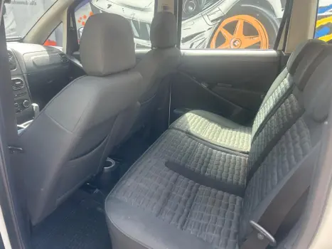 FIAT Idea 1.8 16V 4P FLEX ADVENTURE DUALOGIC AUTOMATIZADO, Foto 10