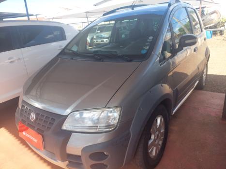 FIAT Idea 1.8 16V 4P ADVENTURE FLEX, Foto 2