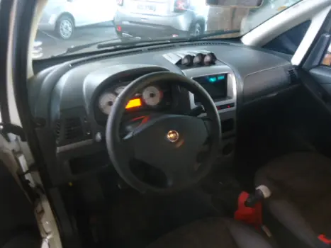 FIAT Idea 1.8 4P ADVENTURE FLEX, Foto 4