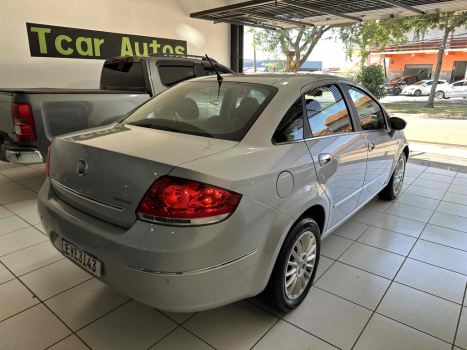 FIAT Linea 1.8 16V 4P FLEX ESSENCE DUALOGIC AUTOMATIZADO, Foto 4