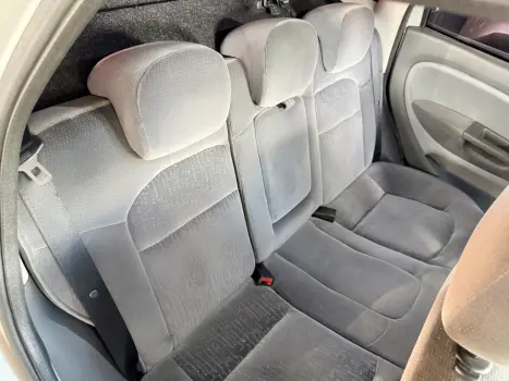 FIAT Linea 1.8 16V 4P FLEX HLX, Foto 13