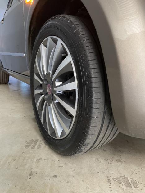 FIAT Linea 1.8 16V 4P FLEX ESSENCE, Foto 4