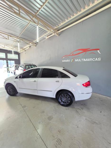 FIAT Linea 1.8 16V 4P FLEX ESSENCE DUALOGIC AUTOMATIZADO, Foto 3