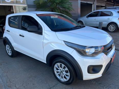 FIAT Mobi 1.0 4P FLEX DRIVE FIRE FLY, Foto 2