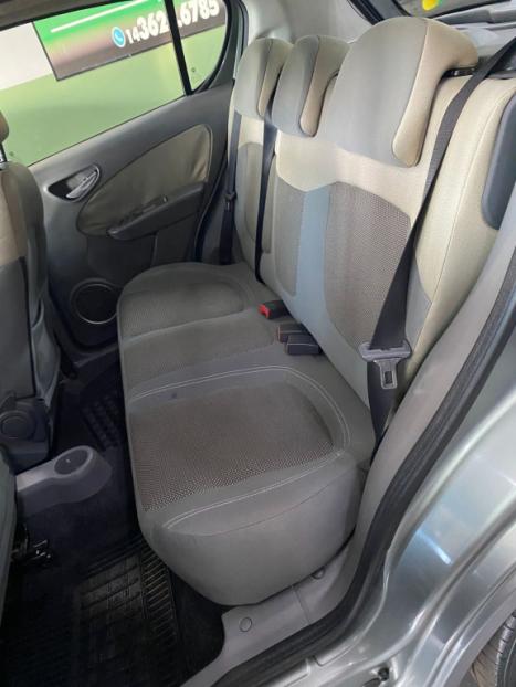 FIAT Palio 1.6 16V 4P FLEX ESSENCE, Foto 6
