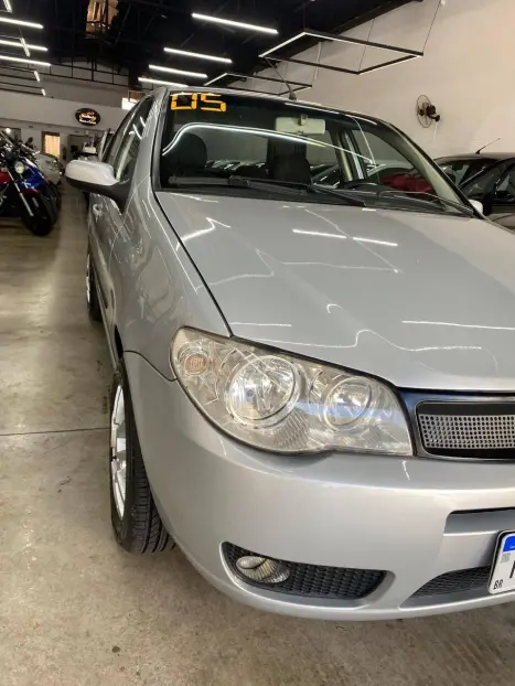 FIAT Palio 1.8 4P HLX, Foto 3