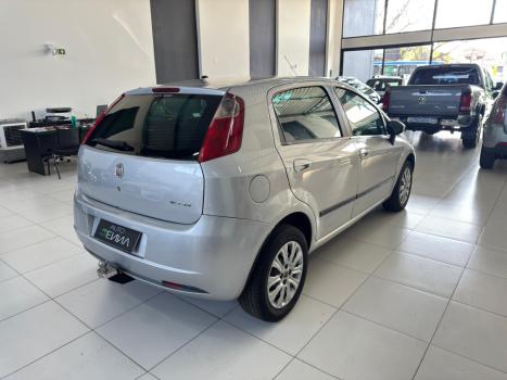 FIAT Punto 1.4 4P ELX FLEX, Foto 4 FIAT Punto 1.4 4P ELX FLEX, Foto 4