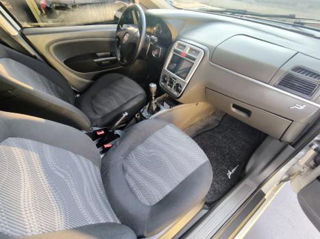 FIAT Punto 1.4 4P ELX FLEX, Foto 2