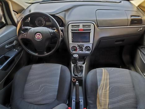 FIAT Punto 1.4 4P ELX FLEX, Foto 4