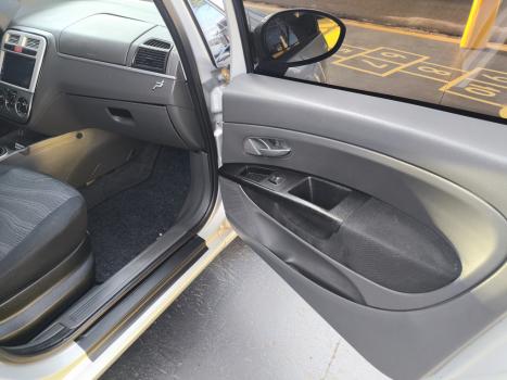 FIAT Punto 1.4 4P ELX FLEX, Foto 13