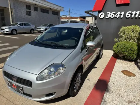 FIAT Punto 1.4 4P FLEX ATTRACTIVE ITALIA, Foto 3 FIAT Punto 1.4 4P FLEX ATTRACTIVE ITALIA, Foto 3