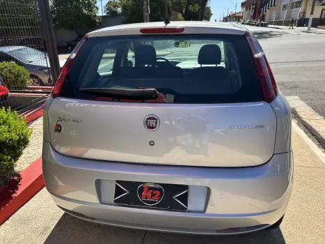 FIAT Punto 1.4 4P FLEX ATTRACTIVE ITALIA, Foto 5 FIAT Punto 1.4 4P FLEX ATTRACTIVE ITALIA, Foto 5