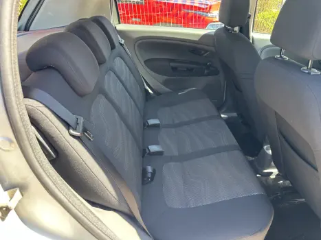 FIAT Punto 1.4 4P FLEX ATTRACTIVE ITALIA, Foto 11 FIAT Punto 1.4 4P FLEX ATTRACTIVE ITALIA, Foto 11