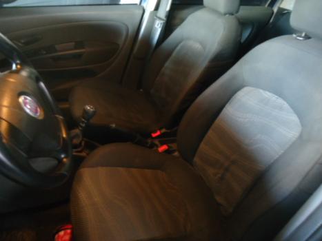 FIAT Punto 1.4 4P FLEX ATTRACTIVE ITALIA, Foto 3