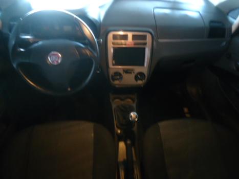 FIAT Punto 1.4 4P FLEX ATTRACTIVE ITALIA, Foto 4