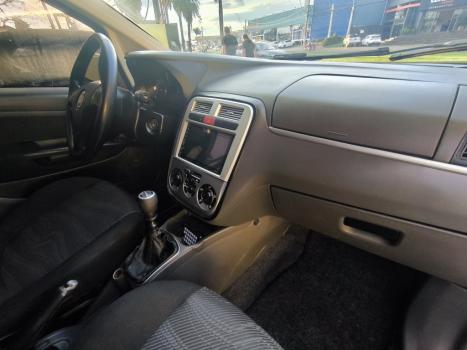 FIAT Punto 1.4 FLEX 4P, Foto 6