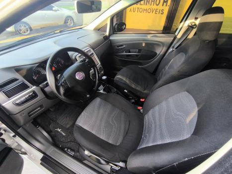 FIAT Punto 1.4 FLEX 4P, Foto 12