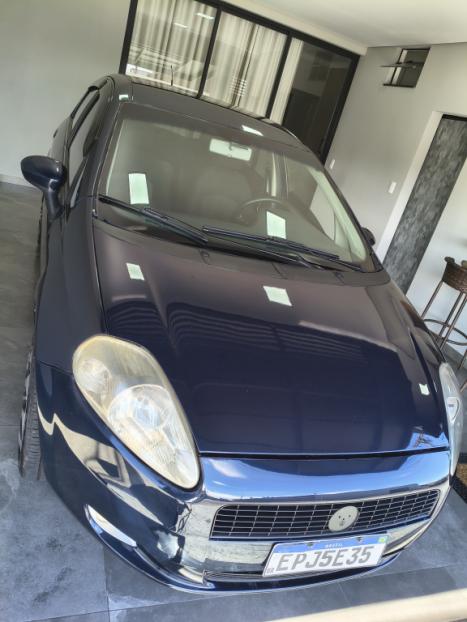 FIAT Punto 1.4 FLEX 4P, Foto 1