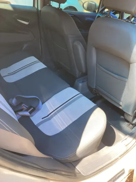 FIAT Punto 1.6 16V 4P SP FLEX, Foto 4